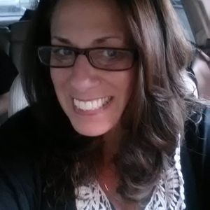 Meet your Posher, Leslie